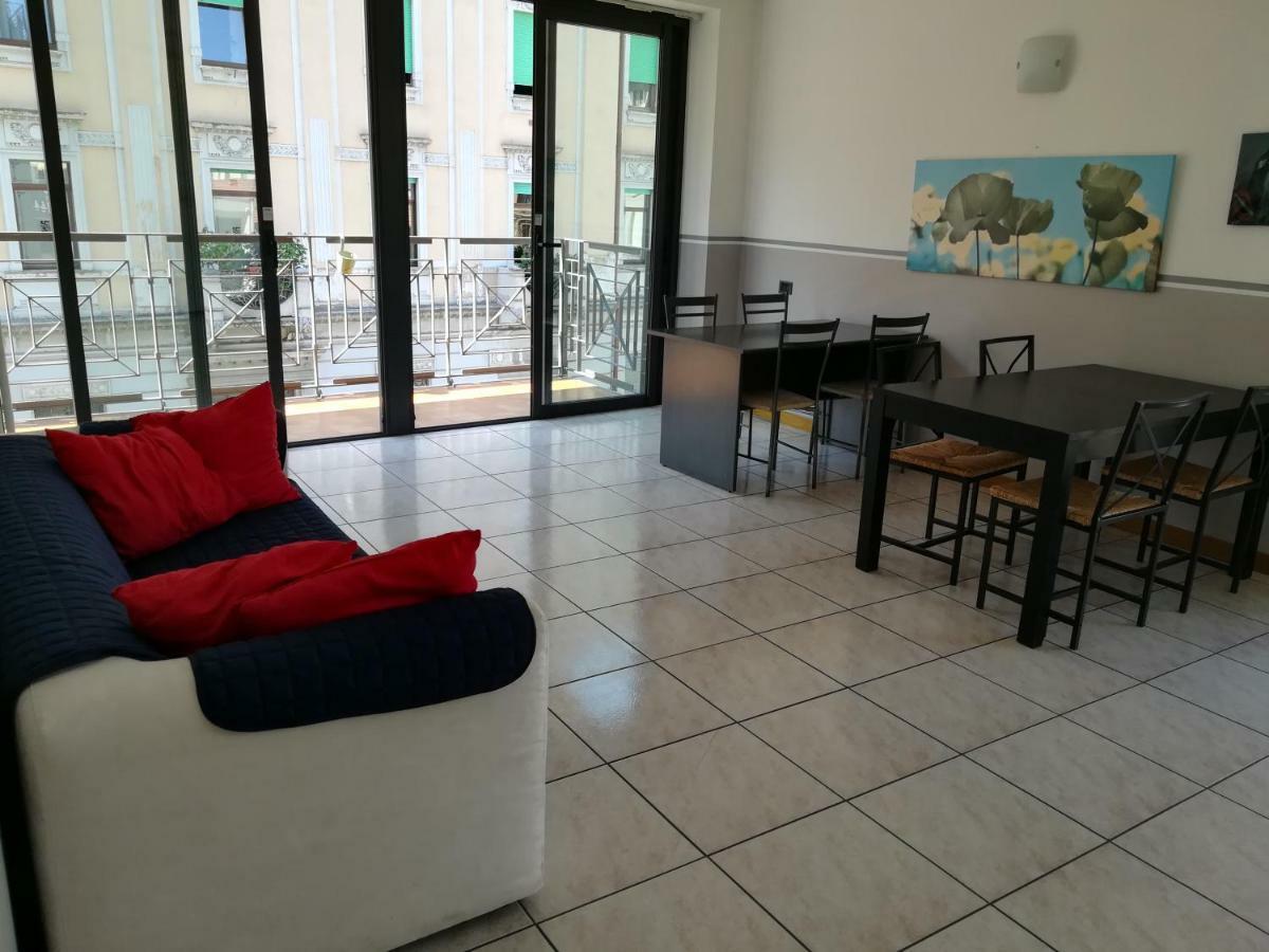 Mirabell Hotel Trezzo sullʼAdda Екстериор снимка