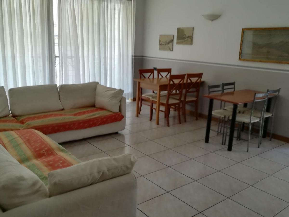 Mirabell Hotel Trezzo sullʼAdda Екстериор снимка
